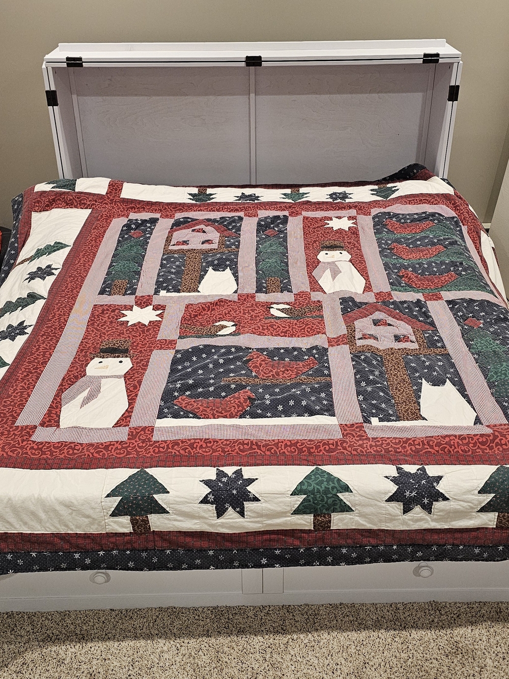 Holiday Patchwork Quilt - Red, Green & Navy Winter Design